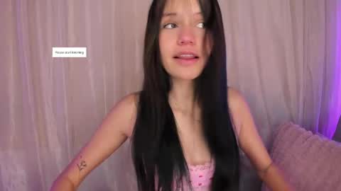 Snapshot of lilily_lv chatting on June 8, 2:17 pm Lilly online show from June 8, 2:17 pm