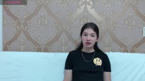 lilimini online show from December 2, 7:27 pm
