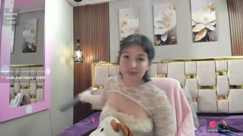 lilimini online show from July 27, 7:54 pm