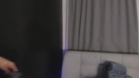 lilirouse online show from February 5, 2:27 am