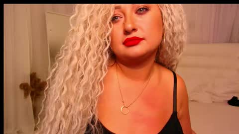 Lilit online show from September 19, 5:35 pm