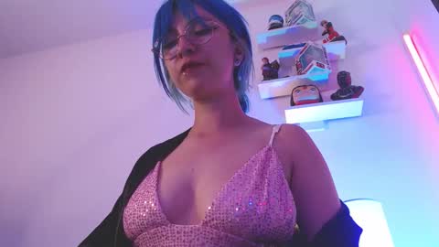 Snapshot of lilith_3r chatting on March 28, 8:03 am Lilith online show from March 28, 8:03 am