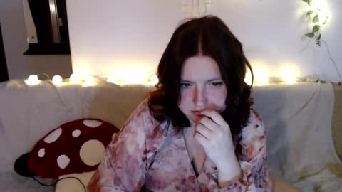 Snapshot of lilith___moon chatting on October 14, 7:14 pm Lilly online show from October 14, 7:14 pm