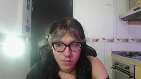 lilith  online show from May 8, 11:15 am