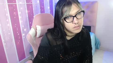 lilith  online show from May 25, 2:23 pm
