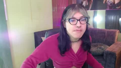 lilith  online show from May 29, 12:03 pm