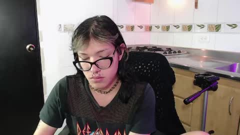 lilith  online show from June 9, 1:45 pm