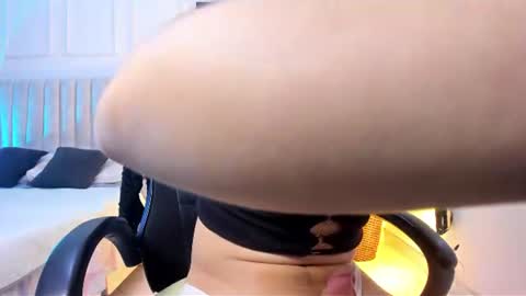 lilith  online show from July 24, 1:20 pm