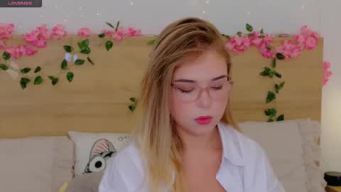 Lilith Bonheur online show from November 29, 10:57 pm