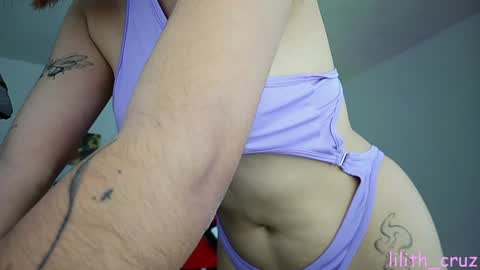 Snapshot of lilith_cruzz chatting on December 16, 8:05 pm Lilith online show from December 16, 8:05 pm