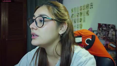 Snapshot of lilith_cruzz chatting on March 2, 5:08 am Lilith online show from March 2, 5:08 am