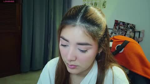 Snapshot of lilith_cruzz chatting on March 11, 3:01 am Lilith online show from March 11, 3:01 am