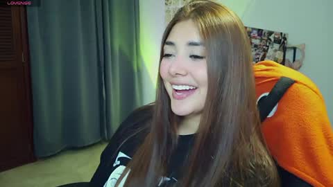 Snapshot of lilith_cruzz chatting on March 26, 3:01 am Lilith online show from March 26, 3:01 am