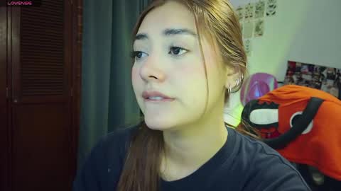 Snapshot of lilith_cruzz chatting on April 1, 2:34 am Lilith online show from April 1, 2:34 am