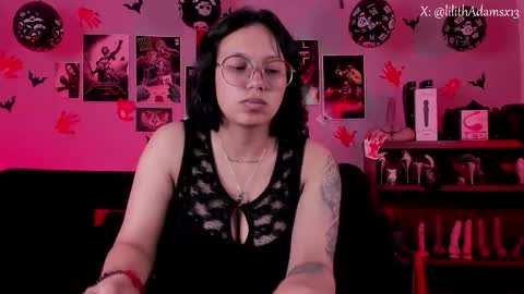 Snapshot of lilith_deveraux_ chatting on November 13, 8:52 pm MISTRESS LILITH online show from November 13, 8:52 pm