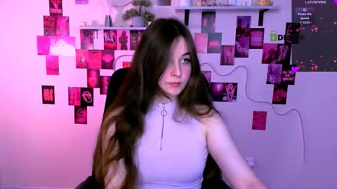 Snapshot of lilith_diva chatting on March 7, 8:17 pm lilith_diva online show from March 7, 8:17 pm