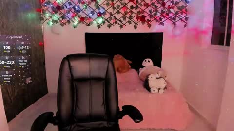 Snapshot of lilith_miller21 chatting on September 29, 8:46 pm lilith_miller21 online show from September 29, 8:46 pm