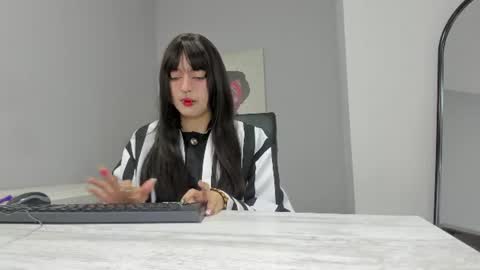 Lilith online show from June 13, 4:10 am