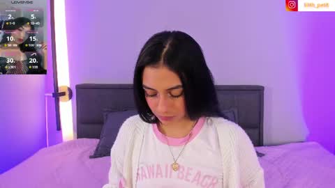 Lili petit  online show from July 9, 1:26 pm