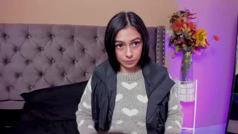 Lili petit  online show from July 12, 3:36 pm