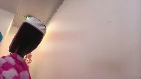 Lilith  online show from March 3, 3:23 am