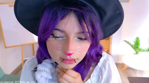 Snapshot of lilith_vamp chatting on November 26, 5:47 pm LILITH 200 LIKES Thursday Clown Costume M online show from November 26, 5:47 pm