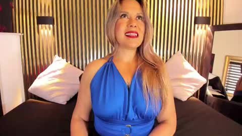 Snapshot of lilithbonnet chatting on November 15, 7:10 pm online show from November 15, 7:10 pm