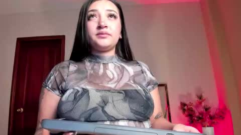 LilithEsme online show from October 26, 12:05 am