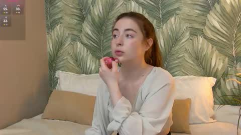 Snapshot of lilithlanne chatting on November 26, 12:17 pm Lilith online show from November 26, 12:17 pm