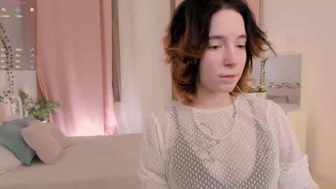 Snapshot of lilithlunna chatting on January 15, 10:35 pm Lilith online show from January 15, 10:35 pm