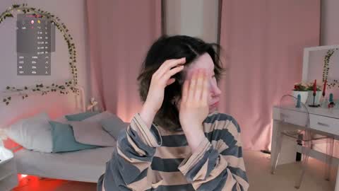 Snapshot of lilithlunna chatting on February 4, 7:44 pm Lilith online show from February 4, 7:44 pm