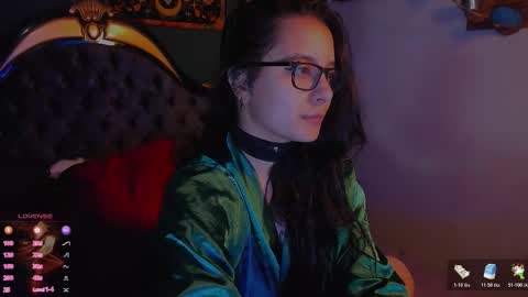 Snapshot of lilithmystic01 chatting on October 19, 2:29 pm lilithmystic01 online show from October 19, 2:29 pm