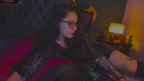 Snapshot of lilithmystic01 chatting on October 23, 1:54 pm lilithmystic01 online show from October 23, 1:54 pm