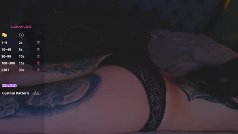 Snapshot of lilithmystic01 chatting on November 6, 1:23 pm lilithmystic01 online show from November 6, 1:23 pm