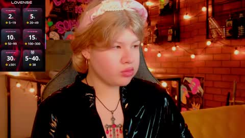 Snapshot of lilithnelson chatting on May 29, 8:45 am LilithNelson online show from May 29, 8:45 am