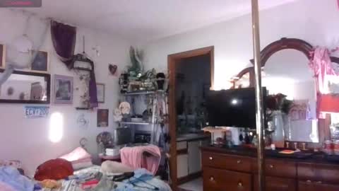 Snapshot of lilithohfish chatting on March 28, 11:37 pm Lilithohfish online show from March 28, 11:37 pm