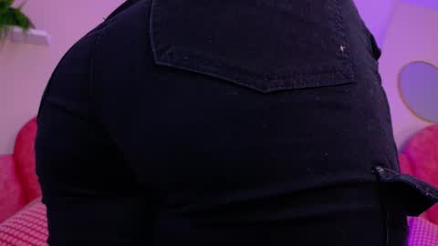 lilithsmith__ online show from November 17, 11:38 am