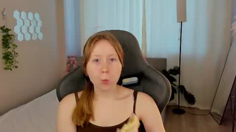  Lili Tiny  GMT2 3-10AM  MonTueWedThuSat online show from August 3, 3:27 am