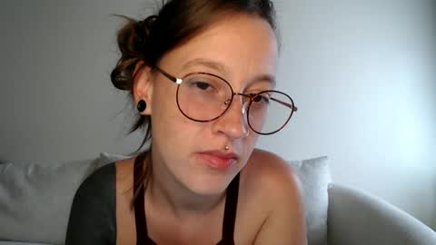 Jay  please help me reach 50 thumbs up online show from September 30, 10:04 pm