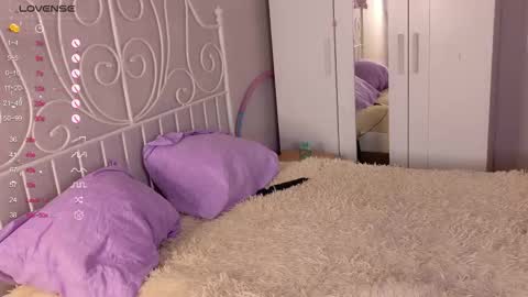 Melanie online show from March 27, 8:26 am