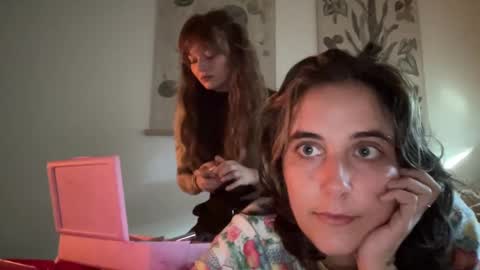 lilldaddysgirl online show from September 20, 3:46 pm