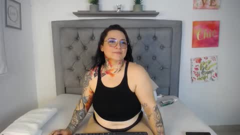 lille online show from February 4, 11:49 pm
