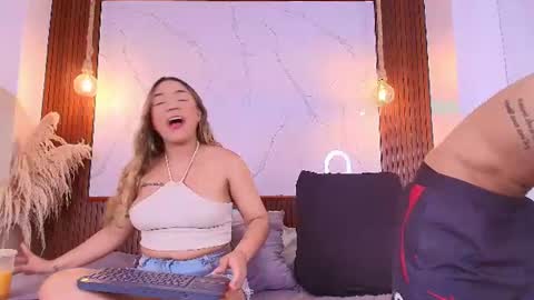 Snapshot of lillian_lee1 chatting on June 10, 5:34 pm lillian_lee1 online show from June 10, 5:34 pm