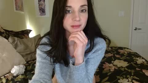 Snapshot of lillian_rose chatting on January 17, 4:39 am Lillian Rose online show from January 17, 4:39 am