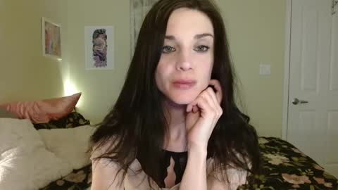 Snapshot of lillian_rose chatting on January 20, 3:48 am Lillian Rose online show from January 20, 3:48 am