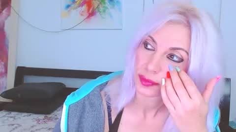 Lara online show from January 29, 9:17 pm