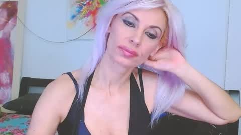 Lara online show from February 2, 7:41 am