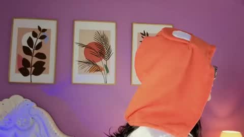 Snapshot of lillianderson chatting on October 7, 11:40 am lillianderson -  Next stream start at 0700hs GTM-3 online show from October 7, 11:40 am