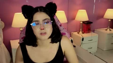 Snapshot of lillianderson chatting on October 16, 11:55 am lillianderson -  Next stream start at 0700hs GTM-3 online show from October 16, 11:55 am