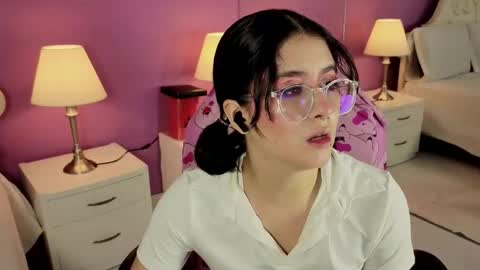 Snapshot of lillianderson chatting on October 23, 11:42 am lillianderson -  Next stream start at 0700hs GTM-3 online show from October 23, 11:42 am